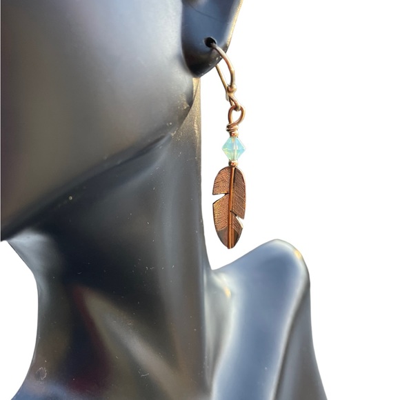 Native American Artisan Made Gold Filled Feather & Bead Dangle Drop Earrings - Picture 4 of 7